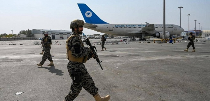 طالبان تحتفل باتمام الانسحاب الأمريكي .. وجنودها يسيطرون بالكامل على مطار كابول