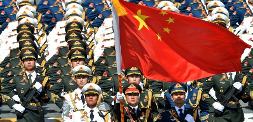 مركز أبحاث ياباني: الجيش الصيني يدمج قواه التقليدية والجديدة في خطوة لتجاوز الولايات المتحدة