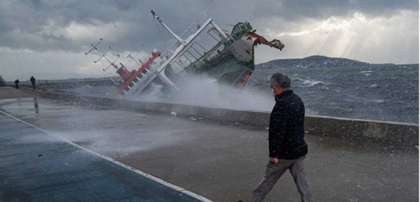 5 قتلى و63 جريحا بعاصفة عاتية ضربت شمال غرب تركيا