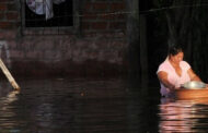 ارتفاع عدد ضحايا الفيضانات في الإكوادور وتسرب نفطي يهدد السكان