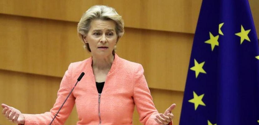 المفوضية الأوروبية توصي بمنح أوكرانيا وضع المرشح للانضمام إلى الاتحاد الأوروبي