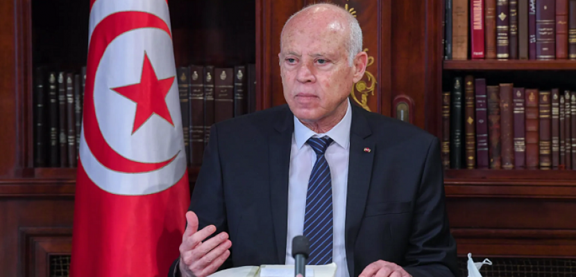 الرئيس التونسي يستبعد الانتخابات المبكرة بعد حل البرلمان