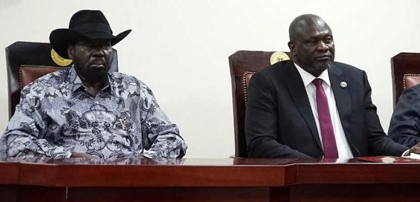 سلفا كير ورياك مشار يوقعان اتفاقاً لتوحيد قيادة قوات الأمن في جنوب السودان