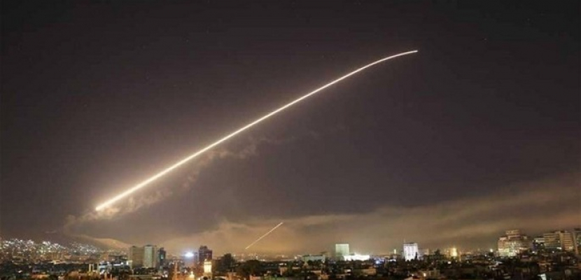 مقتل 4 عسكريين وإصابة 3 جراء هجوم صاروخى إسرائيلى على دمشق