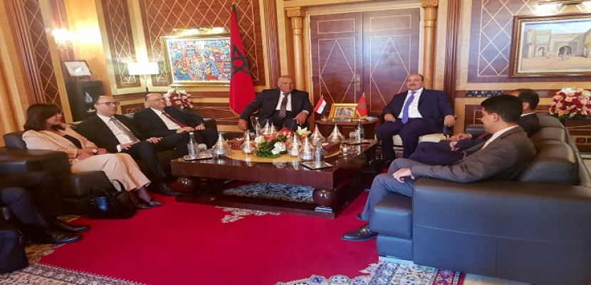 الوزير شكري يعقد مباحثات مع رئيس مجلس المستشارين المغربي