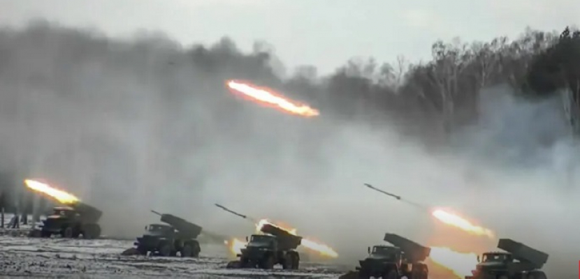 استمرار القصف الروسي للمواقع العسكرية الأوكرانية فى دونباس