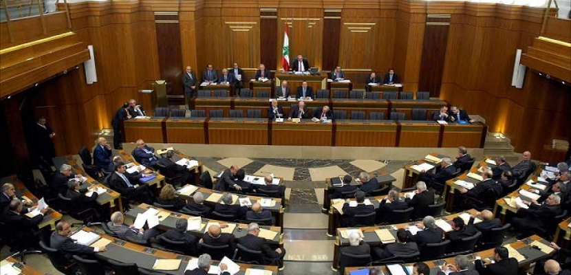 رفع الجلسة المشتركة للجان النيابية بالبرلمان اللبناني دون إقرار أي بنود بعد خلافات ومشادات حادة
