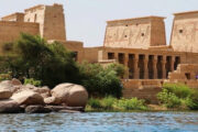 موقع Travel Awaits: مصر تحصل على المركز التاسع ضمن أكثر 17 مقصدا سياحيا شهرة وإقبالا من المسافرين