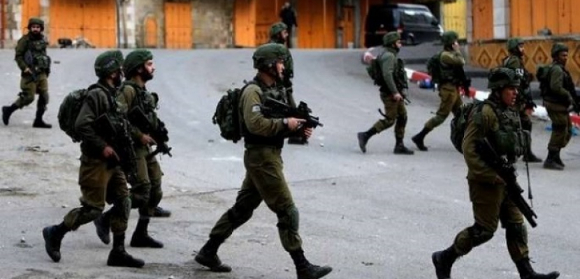 الاحتلال الإسرائيلي يواصل حصار “نابلس” لليوم الثامن ويكبدها خسائر اقتصادية فادحة