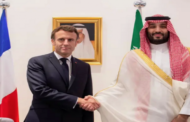 ولي العهد السعودي يلتقي الرئيس الفرنسي على هامش منتدى التعاون الاقتصادي