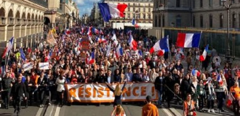 رغم الاحتجاجات .. الحكومة الفرنسية تتبني خطة إصلاح نظام التقاعد