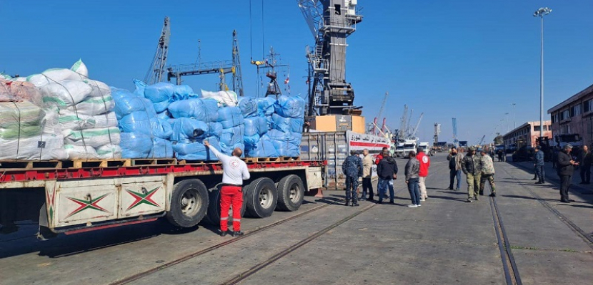 وصول 200 طن من المساعدات من الهلال الأحمر المصري إلى سوريا