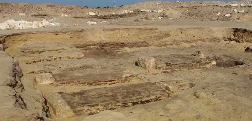 الاثار: الكشف عن مجموعة من المقابر من العصر الفارسي والروماني والقبطي بمنطقة البهنسا بالمنيا