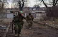 مقتل وإصابة 4 أشخاص في ضربات روسية استهدفت منطقة خيرسون جنوبي أوكرانيا
