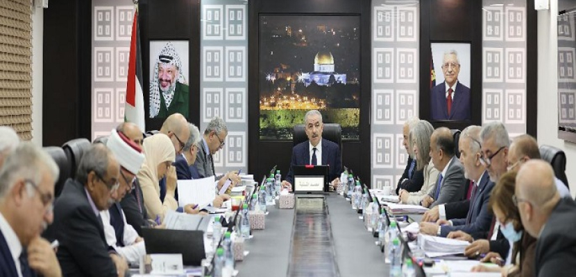 رئيس الوزراء الفلسطيني يدعو المانحين للمُساعدة في سد الفجوة التمويلية لمعالجة العجز في الموازنة