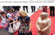 السيدة الأمريكية الأولى تصل إلى القاهرة في زيارة تستغرق يومين