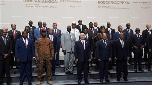 بوتين والزعماء الأفارقة يعتمدون البيان الختامي للقمة الروسية الأفريقية