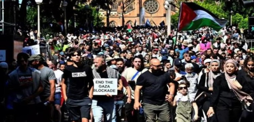 عشرات الآلاف يتظاهرون في أستراليا ضد الحرب الإسرائيلية على فلسطين
