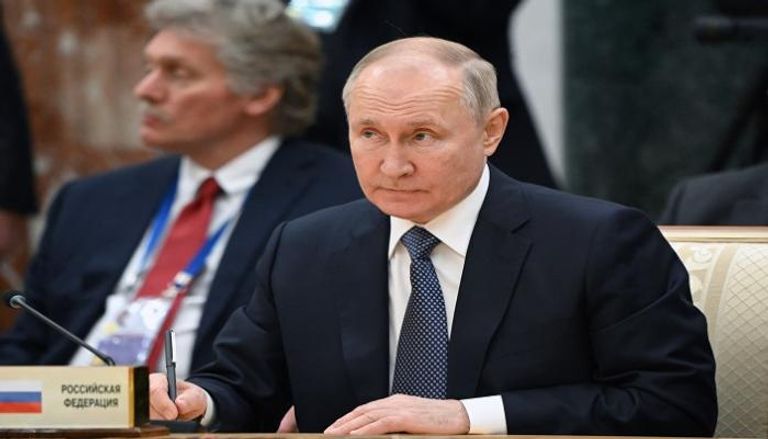 بوتين يكيل الاتهامات للغرب.. «مواد سامة» ومفاقمة توترات العالم