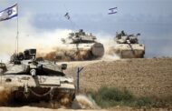 فصائل فلسطينية تعلن تدمير3 دبابات من طراز ميركافا بعبوات ناسفة بخان يونس