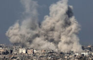 زوارق إسرائيل تقصف ساحل غزة.. وغارات على خان يونس