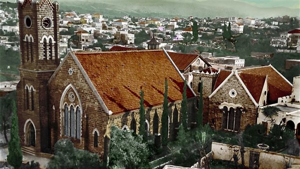 إسرائيل تقصف الكنيسة الإنجيلية الوطنية جنوب لبنان