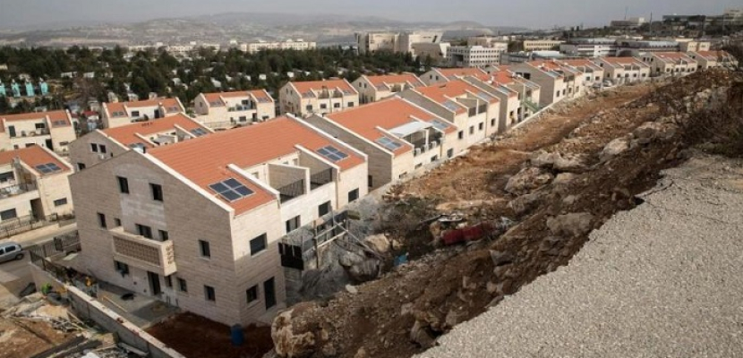 وزير المالية الإسرائيلي يدعو للتصديق على خطة لبناء 7000 وحدة استيطانية في الضفة الغربية