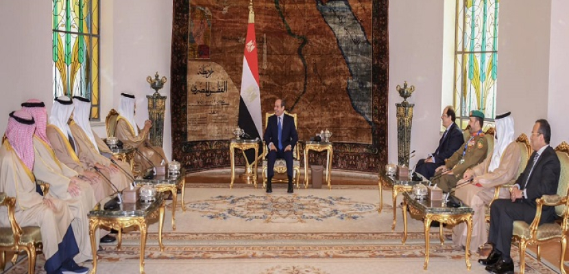 الرئيس السيسي يؤكد مواصلة العمل مع البحرين لمواجهة التحديات بالمنطقة