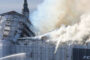 انهيار برج مبنى البورصة التاريخي في كوبنهاجن بسبب حريق
