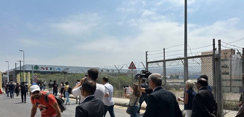 وزير النقل اللبناني: سنتخذ الإجراءات القانونية ضد مزاعم وجود أسلحة بمطار بيروت
