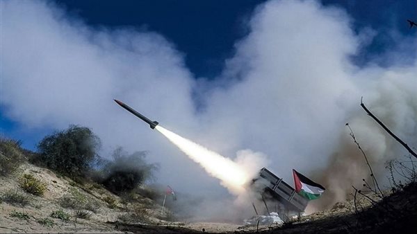 حزب الله يطلق 12 صاروخ تجاه الجولان المحتل