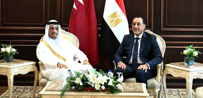 رئيس الوزراء يبحث مع نظيره القطرى مجالات التعاون المشترك
