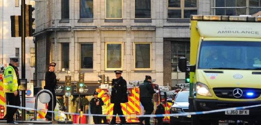 مقتل وإصابة 3 أشخاص جراء حادث طعن في بريطانيا
