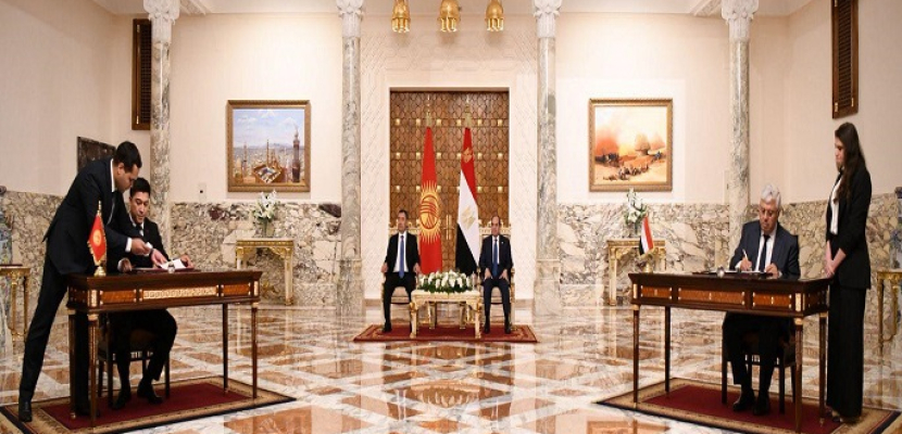 الرئيس السيسى ورئيس رئيس قرغيزيا يشهدان التوقيع على عدد من الاتفاقيات بين البلدين