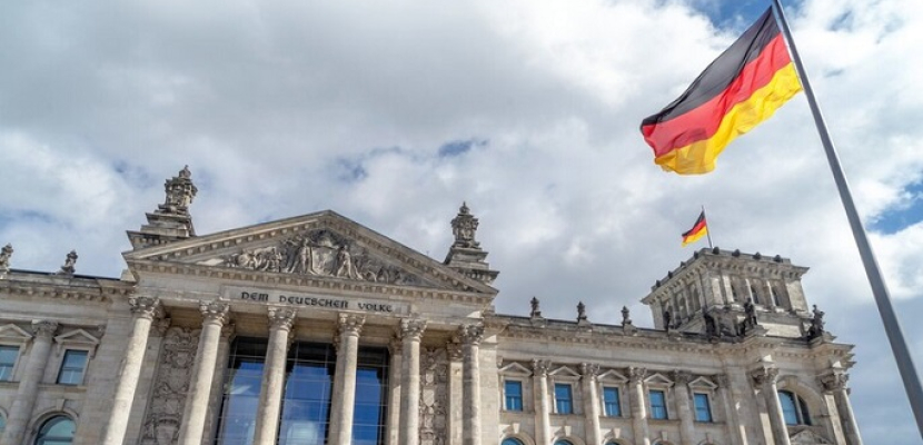 ألمانيا تستدعي سفير روسيا احتجاجاً على هجمات استهدفت الانتخابات والطيران