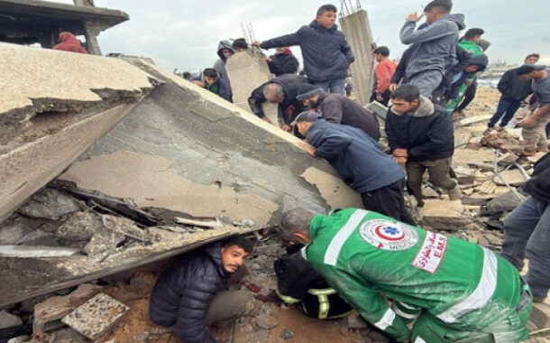 14 وفاة وانهيارات واسعة خلال أقل من 24 ساعة فى غزة