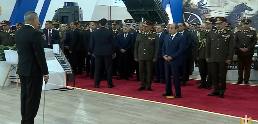 عقب افتتاحه .. الرئيس السيسى يتفقد أجنحة معرض الصناعات الدفاعية والعسكرية “إيديكس 2025”