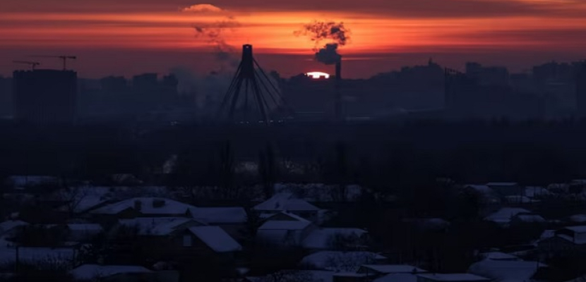 روسيا تقصف كييف بطائرات مسيرة وصواريخ وتقطع إمدادات الطاقة والمياه