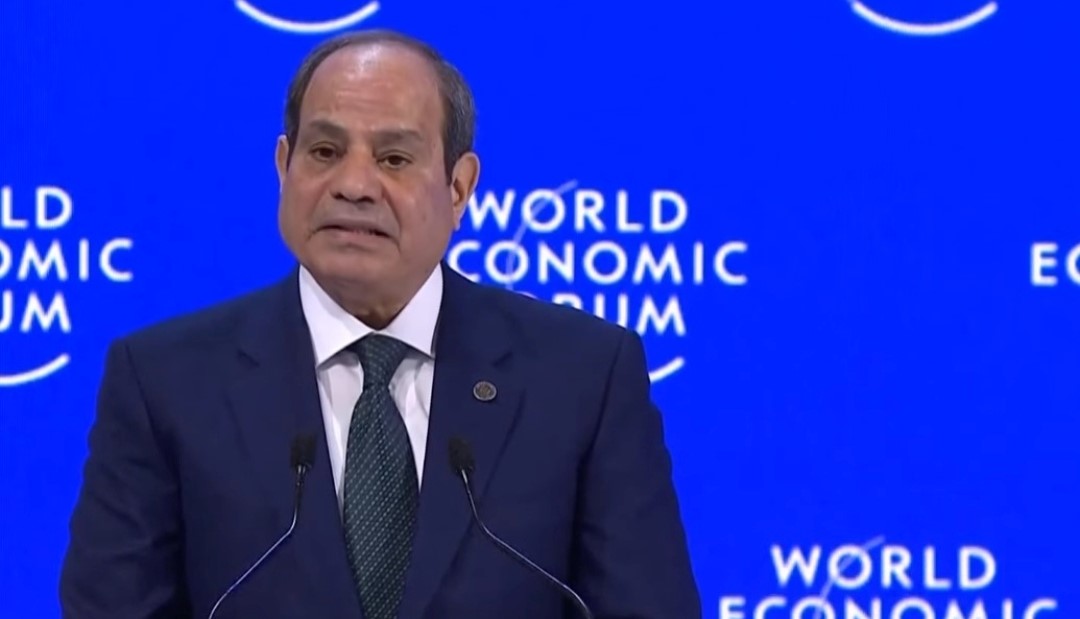الرئيس السيسى يعرض فى دافوس النتائج الإيجابية للبرنامج الاقتصادى