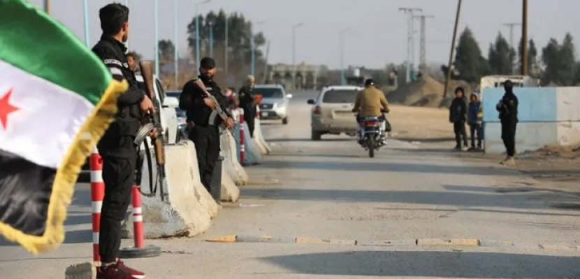 الأمن السورى ينتشر بريف دير الزوز .. وقسد تعلن وقوع اشتباكات بمحيط سجن يضم معتقلى داعش فى الرقة
