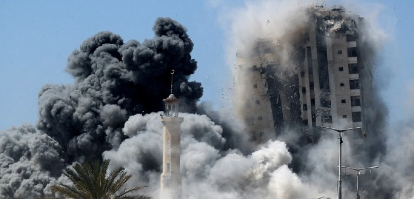 الاحتلال ينسف مبانى سكنية فى بيت لاهيا ويقصف خان يونس