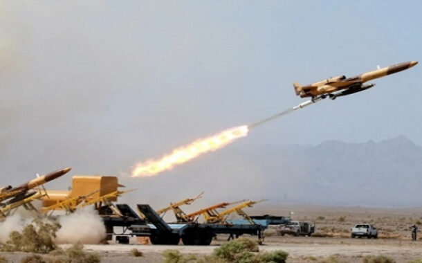 الدفاعات الإماراتية تعلن التعامل مع 6 صواريخ و131 مسيرة