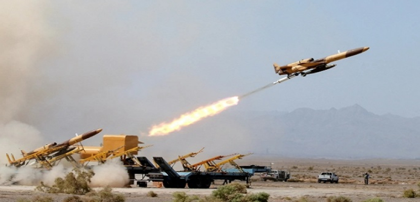 الدفاعات الإماراتية تعلن التعامل مع 6 صواريخ و131 مسيرة