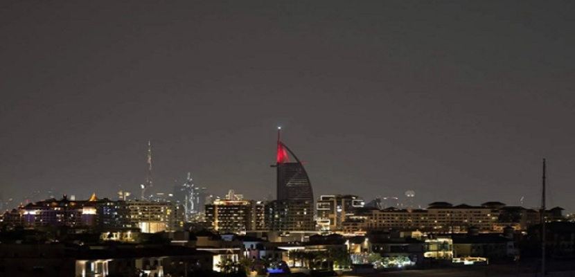 الدفاع الإماراتية: التعامل مع 6 صواريخ باليستية و21 طائرة مسيّرة قادمة من إيران