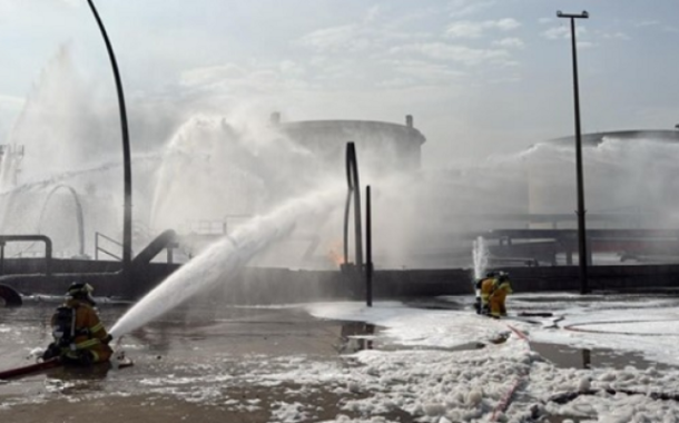 البحرين تعلن السيطرة على حريق بإحدى المنشآت بمنطقة المعامير