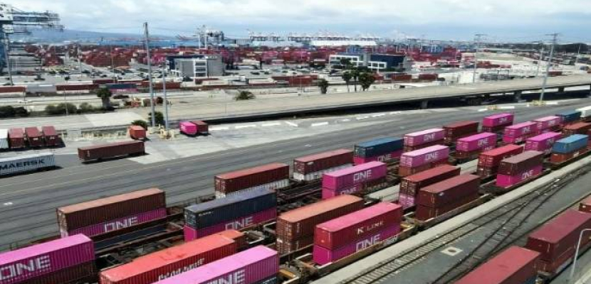 باكستان تسمح بعبور البضائع إلى إيران عبر أراضيها