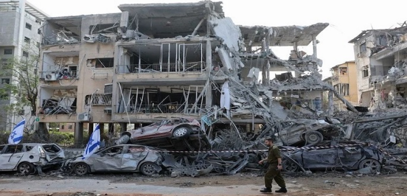 انفجارات تهز وسط إسرائيل وتضرر مبان فى بتاح تكفا وبنى براك