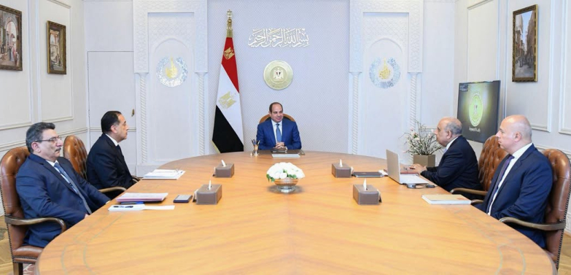 الرئيس السيسى يستعرض موقف المشروعات المُختلفة فى مجال الطاقة الجديدة والمُتجدد