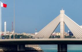 البحرين: استهداف أجهزة الملاحة الجوية بمسيّرات عدائية دون تأثير على حركة الطيران