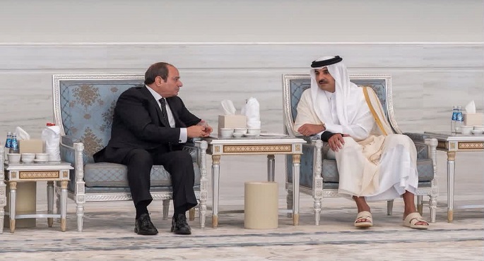 الرئيس السيسى يلتقى الشيخ تميم بن حمد آل ثانى لتقديم واجب العزاء